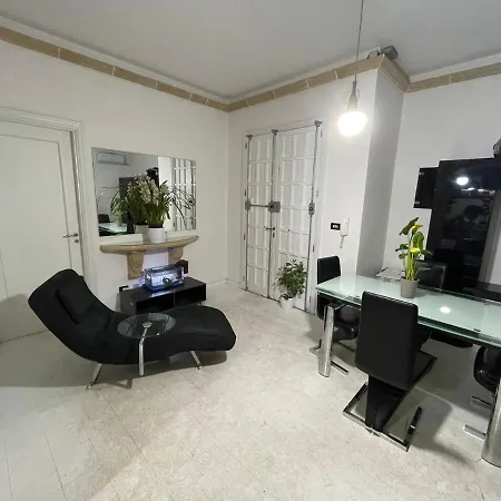 Kalon Bryon - Baia Apartment Gallipoli